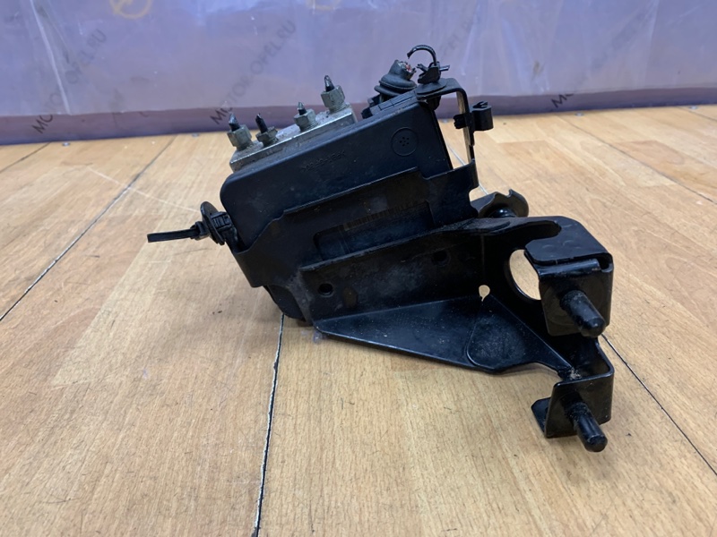 Блок abs Opel Astra J 2010-2017 A13DTE