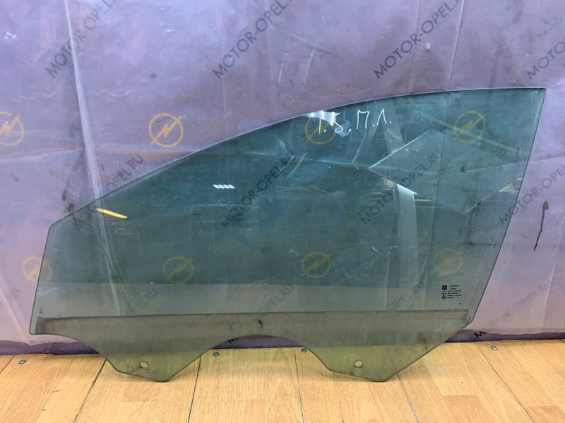 Стекло Opel Insignia 2011 хетчбэк 5-ти дв. Перед. Лев.