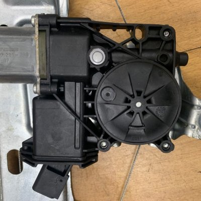 Стеклоподъемник Opel Astra J 2010 хетчбэк 5-ти дв. A16LET Задн. Лев. - изображение 3