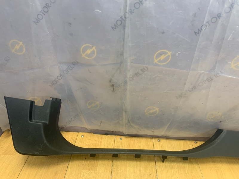 Накладка на порог Opel Astra J 2010 хетчбэк 5-ти дв. A16LET Прав.