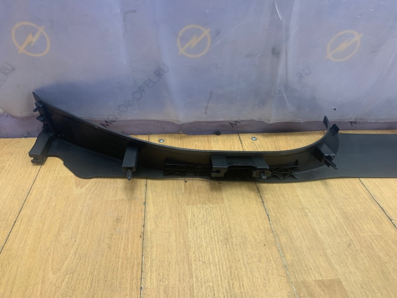 Накладка на порог Opel Astra J 2010 хетчбэк 5-ти дв. A16LET Прав.
