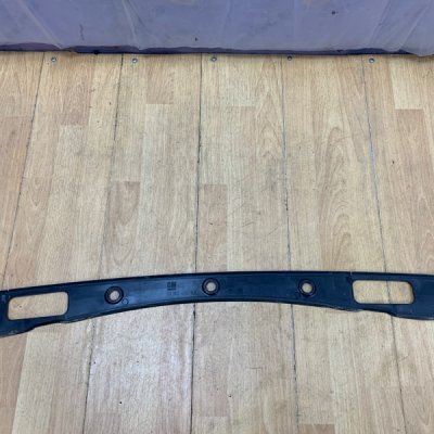 Водосток крышки багажника Opel Astra J 2010 хетчбэк 5-ти дв. A16LET - изображение 1