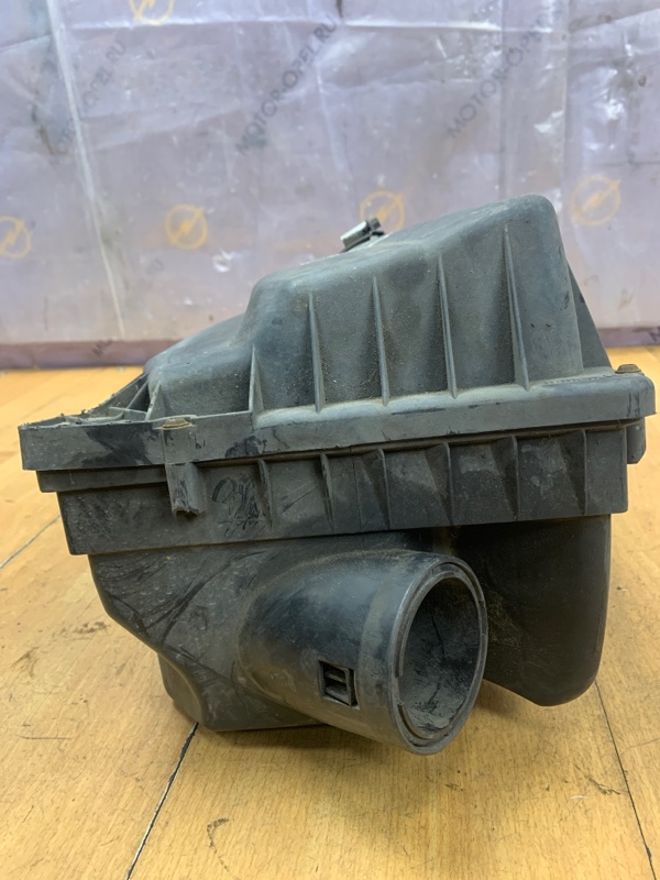 Корпус воздушного фильтра Opel Astra H 2006 Z16XER