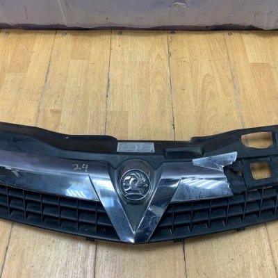 Решетка радиатора Opel Astra H 2005-2012 хетчбэк 3-х дв. - изображение 16