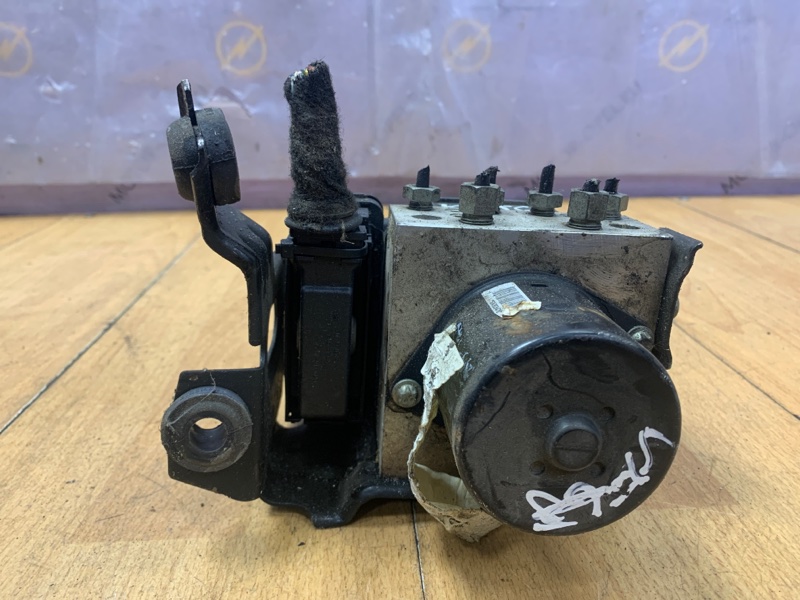Блок abs Opel Insignia A20DT