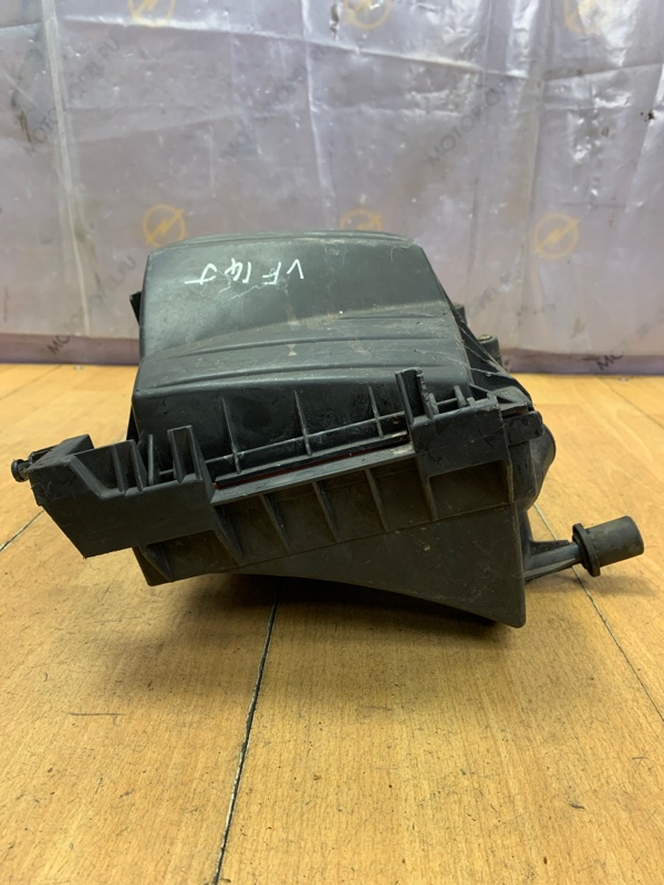 Корпус воздушного фильтра Opel Tigra B Z14XEP