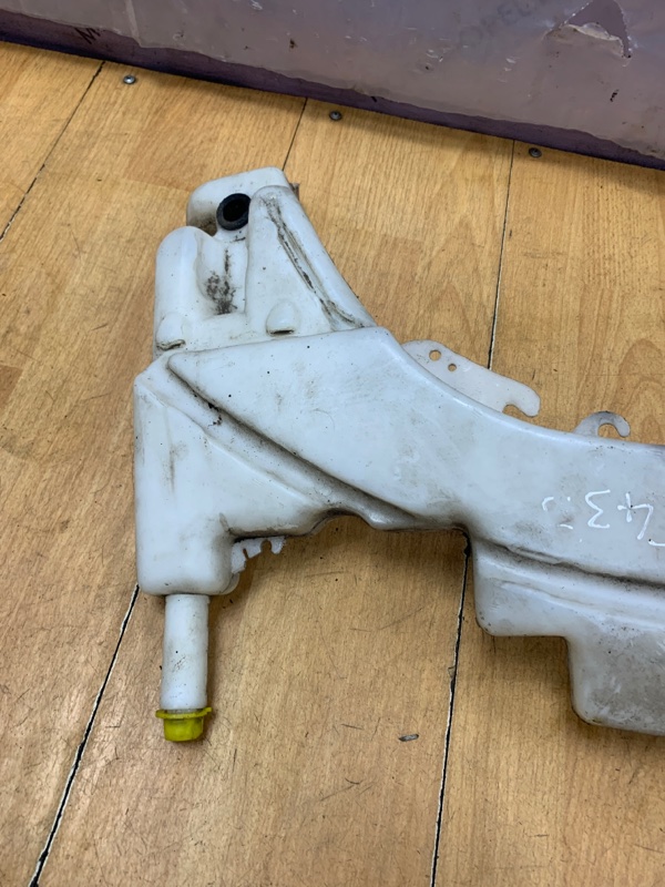 Бачок омывателя Ford Focus 1