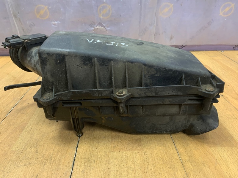 Корпус воздушного фильтра Ford Mondeo AZBA