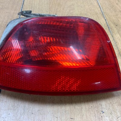 Фонарь противотуманный Ford Focus 1 2004 хетчбэк 5-ти дв. Задн. Прав. - изображение 1