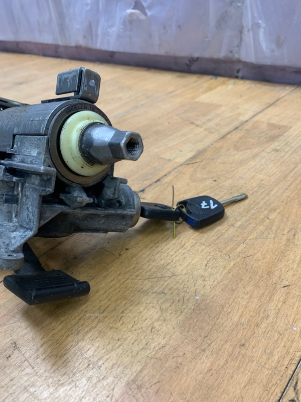 Рулевая колонка Ford Fiesta 5 2002 FXJB