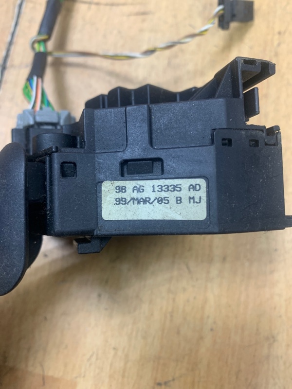 Переключатель поворотов Ford Focus 1