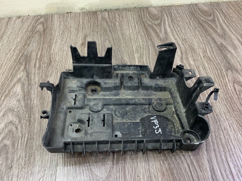 Полка аккумулятора Opel Corsa D