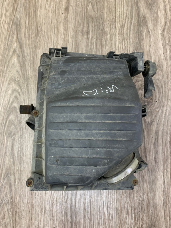 Корпус воздушного фильтра Opel Corsa C Z12XE