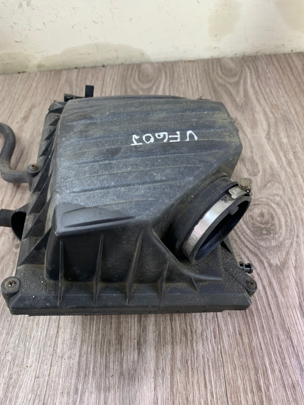 Корпус воздушного фильтра Opel Meriva A Z13DTJ