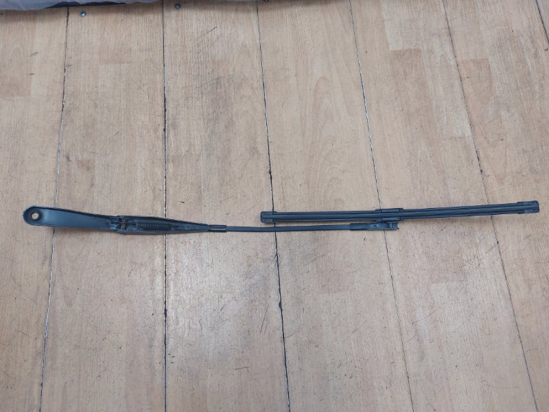 Поводок дворника Opel Astra H 2006 универсал Z13DTH Перед. Прав.