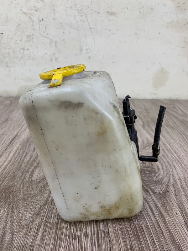 Бачок омывателя Opel Corsa C