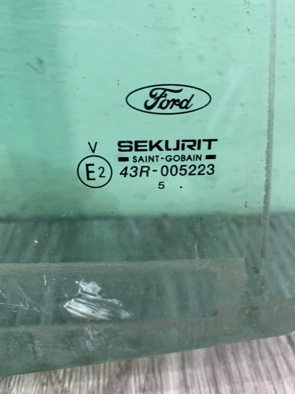 Стекло Ford Mondeo 2005 универсал Задн. Прав.