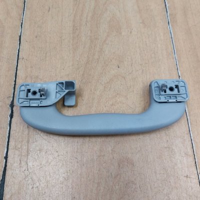 Ручка потолка Opel Zafira B 2006 Z18XER Задн. Прав. - изображение 1