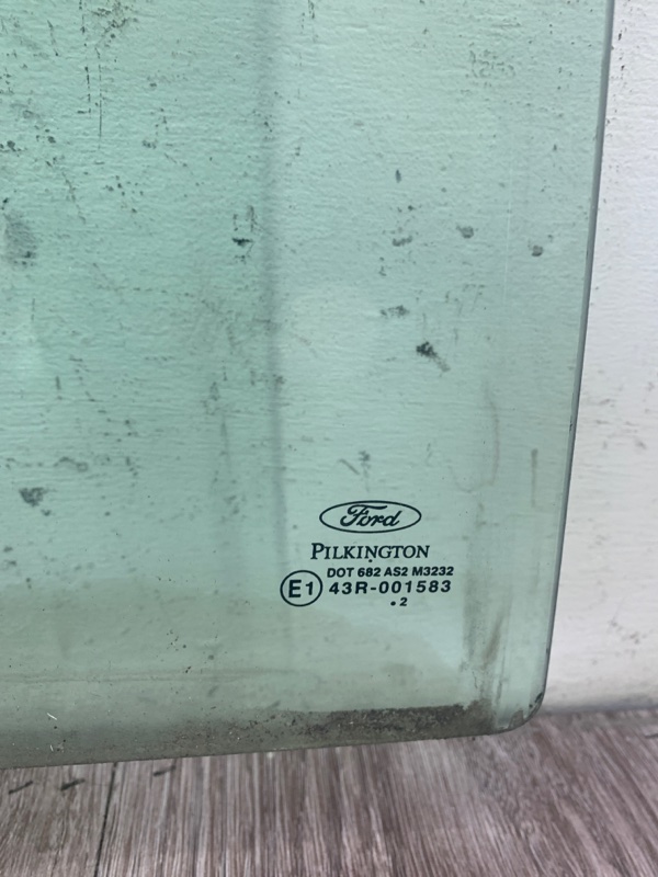 Стекло Ford Fiesta 5 2002 хетчбэк 5-ти дв. Задн. Прав.
