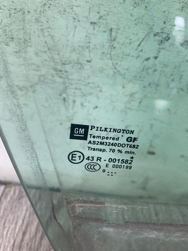 Стекло Opel Astra H 2009 хетчбэк 5-ти дв. Перед. Прав.