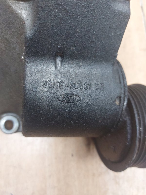 Натяжной ролик приводного ремня Ford Focus 1 2003 FYDB