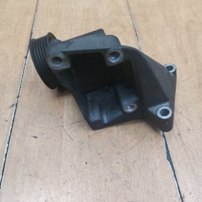 Натяжной ролик приводного ремня Ford Focus 1 2003 FYDB - изображение 3