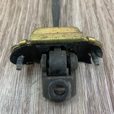 Ограничитель двери Ford Mondeo универсал Перед. Прав. - изображение 4