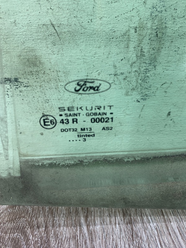 Стекло Ford Mondeo 2003 универсал Задн. Лев.