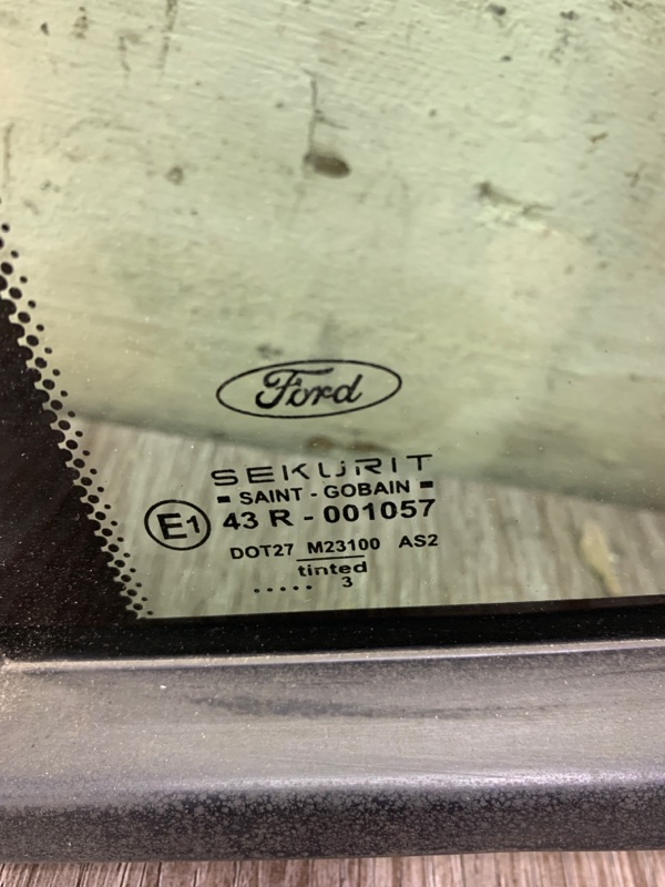 Стекло Ford Mondeo 2003 универсал Задн. Прав.