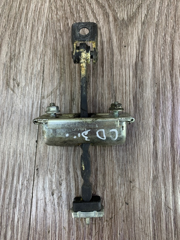 Ограничитель двери Opel Corsa D 2006-2010 хетчбэк 5-ти дв. Задн. Лев.