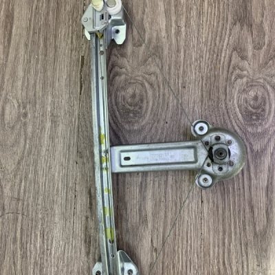 Стеклоподъемник Opel Astra H 2004-2014 универсал Задн. Прав. - изображение 4