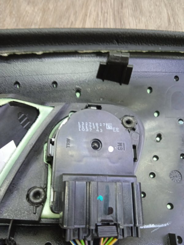 Ручка двери внутренняя Opel Meriva B 2011 минивэн Перед. Прав.