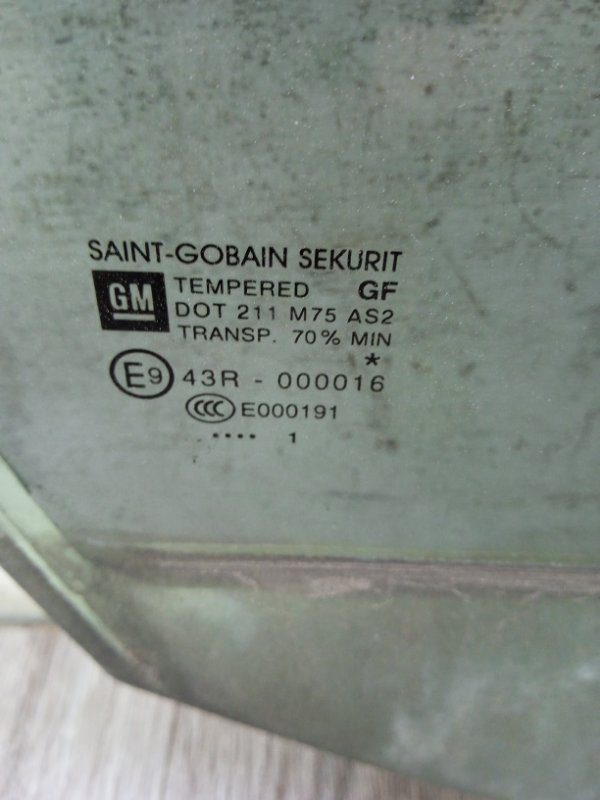 Стекло Opel Meriva B 2011 минивэн Перед. Прав.