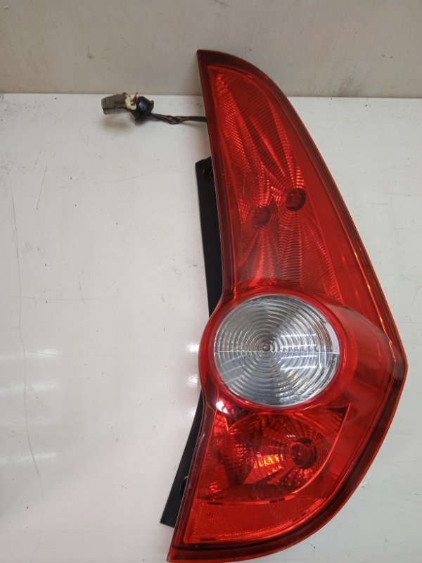 Фонарь Opel Agila B 2014 хетчбэк 5-ти дв. Задн. Прав.