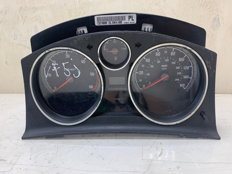 Панель приборов Opel Zafira B 2006 Z19DT