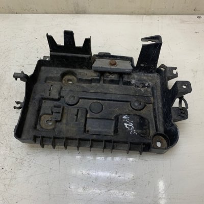 Полка аккумулятора Opel Corsa D - изображение 1