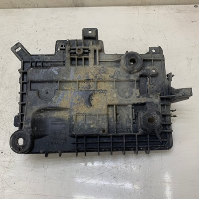 Полка аккумулятора Opel Corsa D - изображение 4