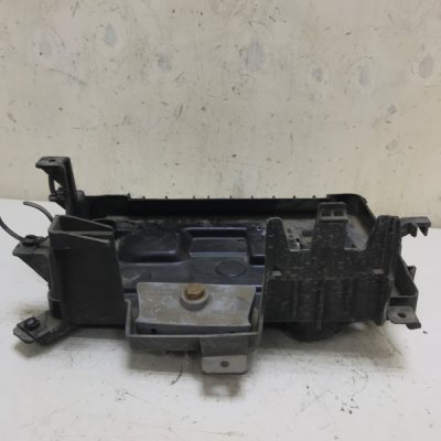 Полка аккумулятора Opel Corsa D - изображение 4