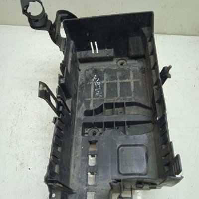 Полка аккумулятора Opel Astra J - изображение 1