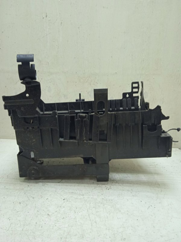 Полка аккумулятора Opel Astra J