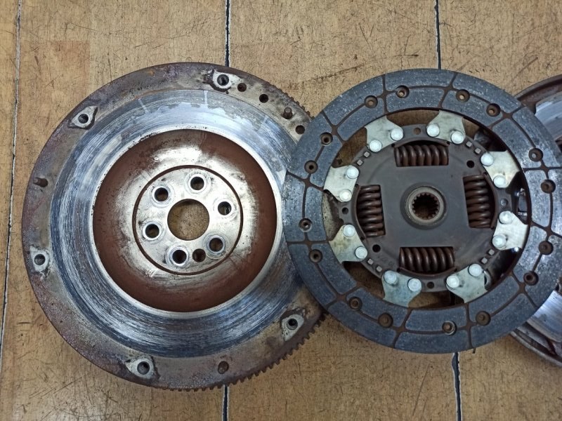 Комплект сцепления Ford Focus 2 2006 HWDA