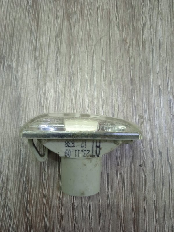 Повторитель поворота Opel Corsa D 2006-2010 Перед. Прав.