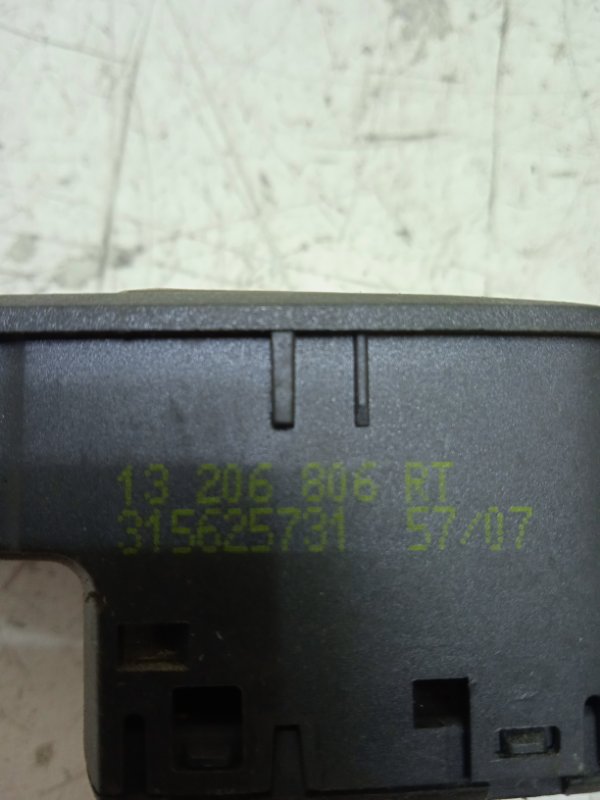 Кнопка стеклоподъемника Opel Corsa D 2006-2010 Перед. Прав.