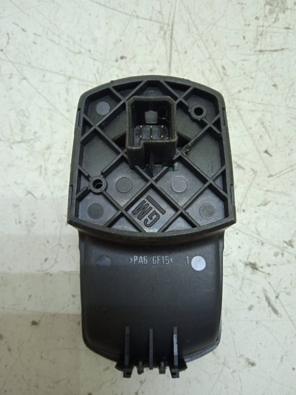 Кнопка стеклоподъемника Opel Corsa D 2006-2010 Перед. Прав.