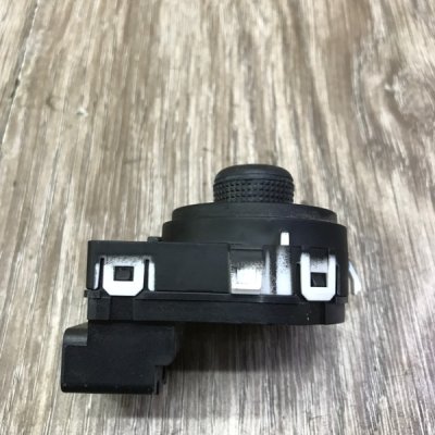 Кнопка управления зеркалами Opel Astra J 2010 хетчбэк 5-ти дв. - изображение 6