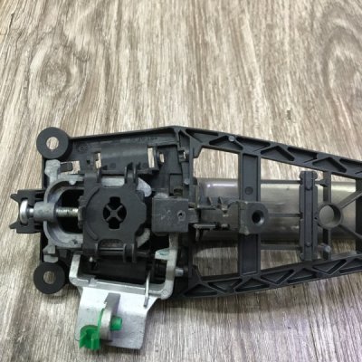 Ручка двери внешняя Opel Corsa D 2012 хетчбэк 5-ти дв. Задн. Прав. - изображение 2