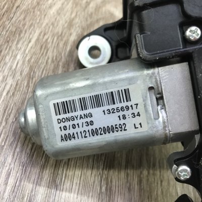 Мотор дворников Opel Astra J 2010 хетчбэк 5-ти дв. Задн. - изображение 2