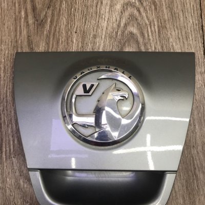 Накладка ручки крышки багажника Opel Astra J 2010 хетчбэк 5-ти дв. Задн. - изображение 1