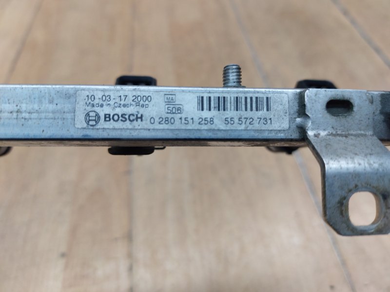 Топливная рампа Opel Corsa D A14XER