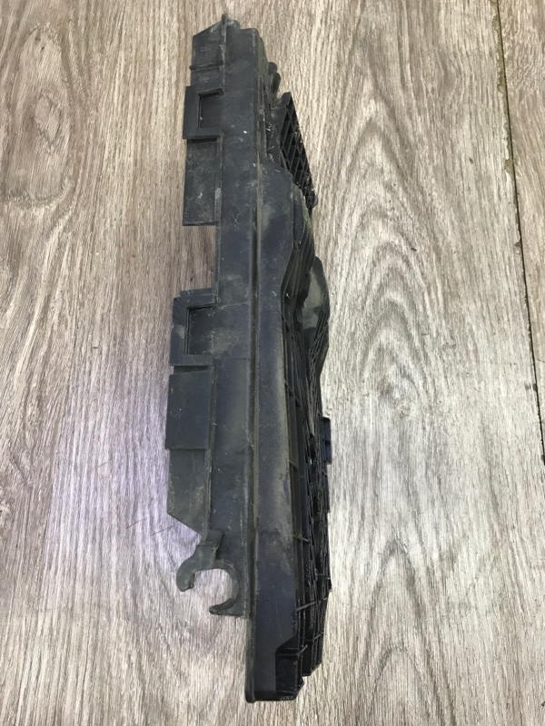 Полка аккумулятора Ford Mondeo 2009 хетчбэк 5-ти дв.